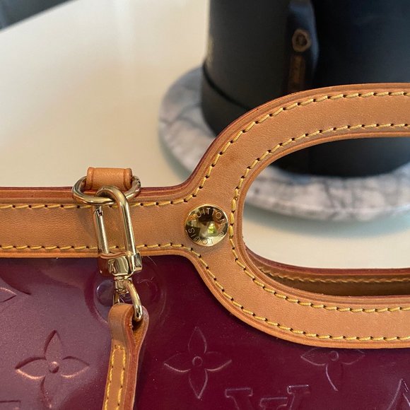 Violette Monogram Vernis Roxbury Drive Bag - Picture 4 of 6